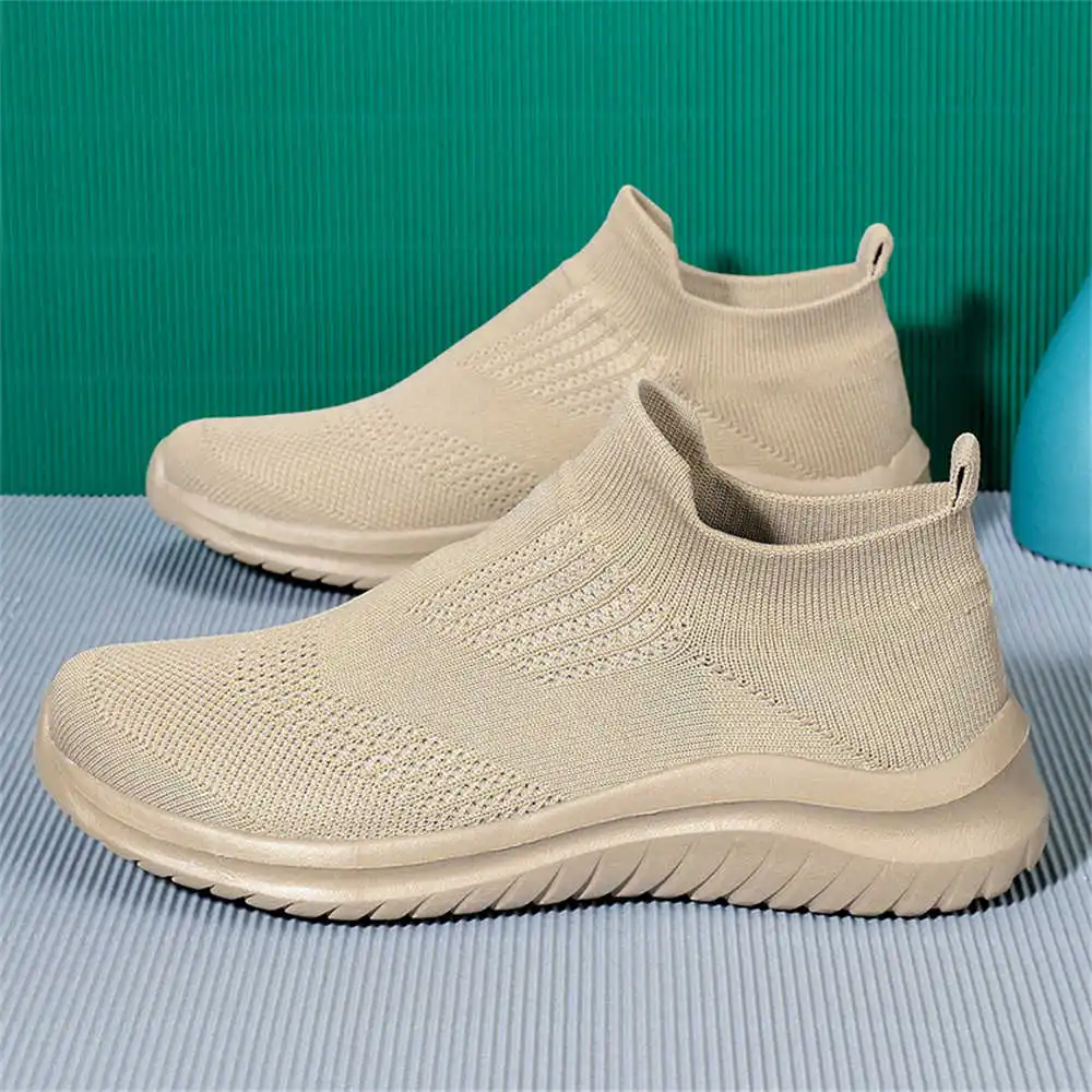 Sepatu olahraga pria, krem lem - Outdoor Sports Center ulasan dan harga